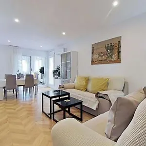 https://piso-grande-playa-250m-portaventura-a-15min-por-autovia.catalonia-hotels.com