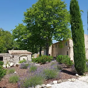 Le Mas De La Calade Bed & Breakfast